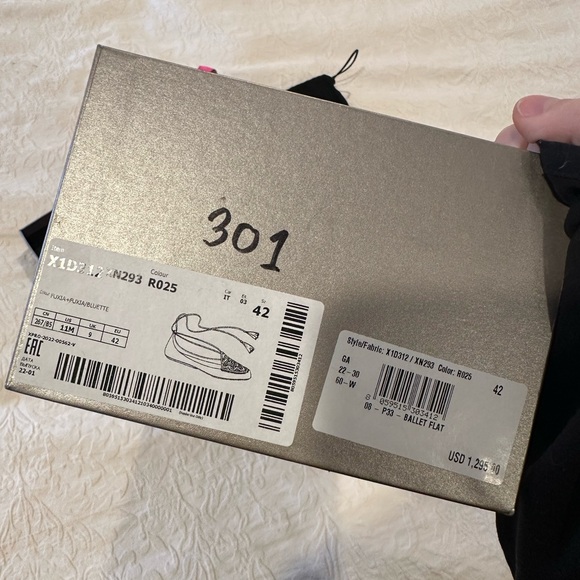 Giorgio Armani Vibrant Pink and Blue Flats - Picture 2 of 8